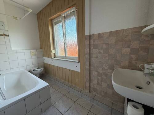 Badezimmer 1. OG - 