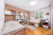 Schlafzimmer 1. OG - 