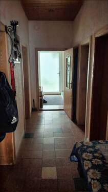 Flur - 4 Zimmer Etagenwohnung in Schwandorf