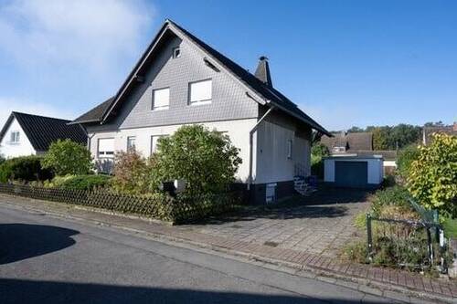 Bild 2 - 8 Zimmer Mehrfamilienhaus, Wohnhaus zum Kaufen in Weilerbach