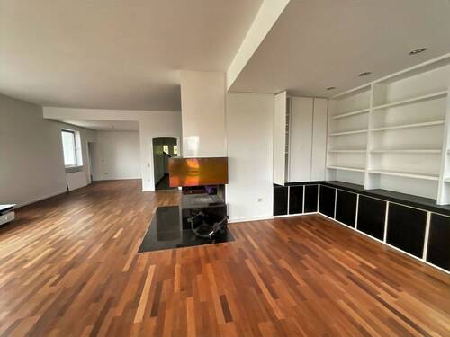 Wohnzimmer Wohnung 2 mit Kamin - 