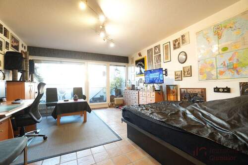 Wohn- und Schlafzimmer - 