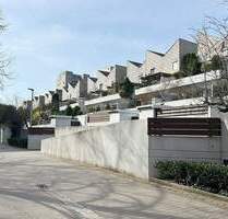 Geräumige 3,5-(4-)Zimmer-Terrassen-Wohnung mit Einbauküche und 7 Meter langer Garage in S-Neugereut - Stuttgart / Neugereut