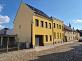 Außenansicht 2 - 1 Zimmer Mehrfamilienhaus, Wohnhaus zum Kaufen in Calbe