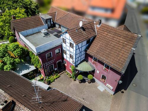 Drohnenblick Hauptgebäude - 1 Zimmer Mehrfamilienhaus, Wohnhaus in Linsengericht