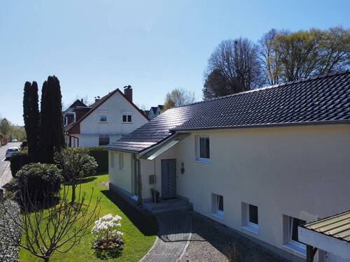 24353 LooseImmo Eingangsbereich außen - 4 Zimmer Einfamilienhaus in Scharbeutz