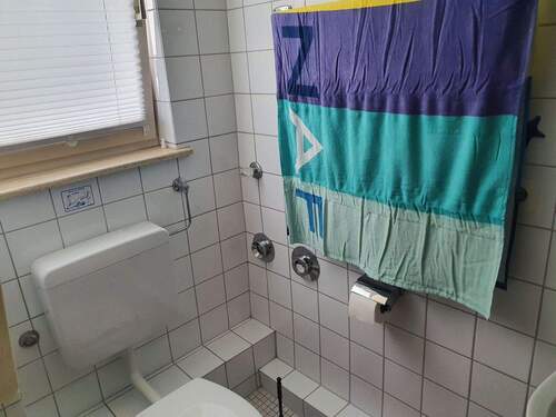 WC - 