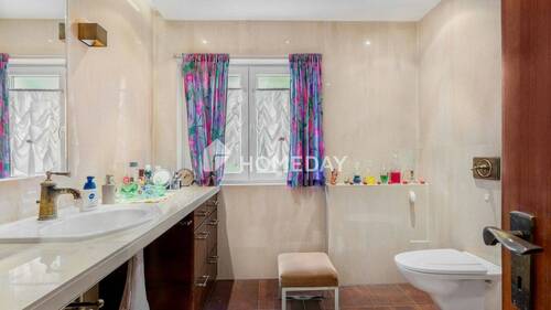 1. OG Badezimmer 1 - 