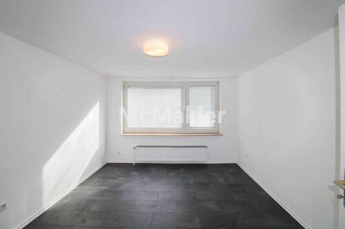 Schlafzimmer - EG - 