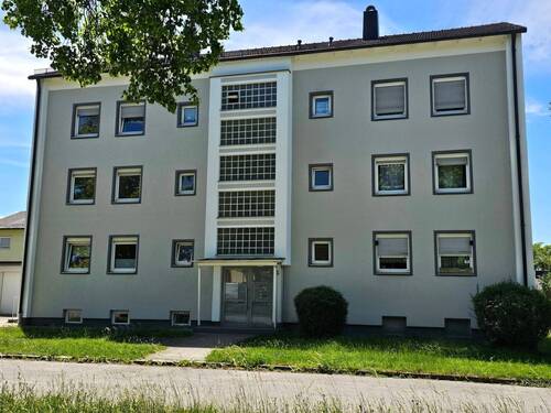 Außenansicht 3.jpg - 3 Zimmer Etagenwohnung zum Kaufen in Burgkirchen an der Alz