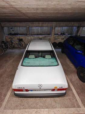 Tiefgaragenstellplatz - 