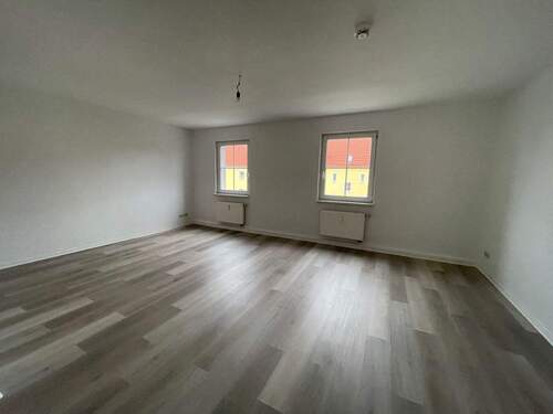 Wohn und Schlafzimmer - Etagenwohnung mit 43,20 m&sup2; in Brandenburg an der Havel zur Miete
