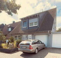 RESERVIERT _ 2 FAMILIENHAUS DOPPELLGARAGE PROVISIONSFREI IN DIN-OBERLOHBERG - Dinslaken