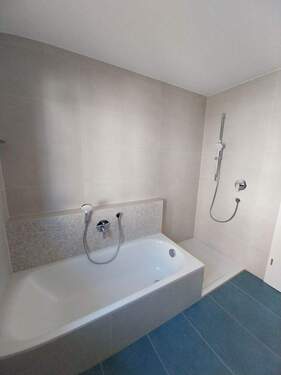 Badewanne Dusche - 