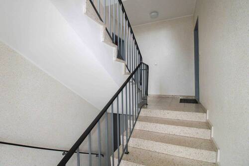 Treppenhaus - Etagenwohnung mit 60,00 m&sup2; in Vechelde zum Kaufen