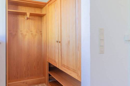 Maßgefertigte Einbaugarderobe - 