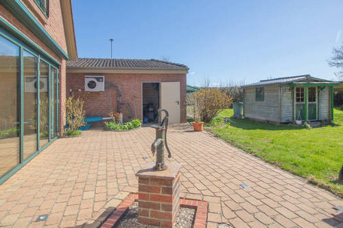 Terrasse mit Markise - 