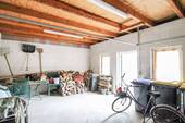 Garage - 