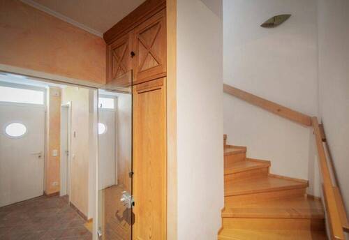 interne treppe - Reihenmittelhaus mit 180,00 m&sup2; in Hohen Neuendorf zum Kaufen