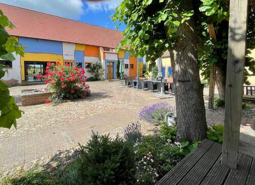 Ansicht Stallgebäude/Scheune - Einfamilienhaus mit 351,00 m² in Breetz zum Kaufen