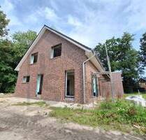 Neubau von Doppelhaushälften im Ortsteil Stapelmoor! - Weener