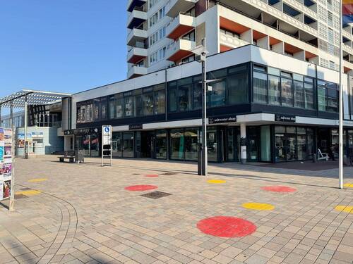 Gesamtansicht Gebäude - Moderne Ladeneinheit in Top Lage der Fußgängerzone