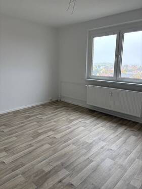 Wohnzimmer - Etagenwohnung mit 59,80 m² in Waren (Müritz) zur Miete