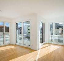 Sonnendurchflutete 4-Zimmer-Dachterrassenwohnung mit viel Raum und Sonne von morgens bis abends - Augsburg Hochzoll