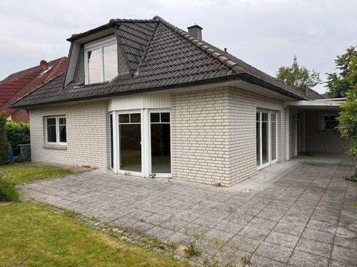 Große Süd-West-Terrasse - 5 Zimmer Bungalow in Schneverdingen