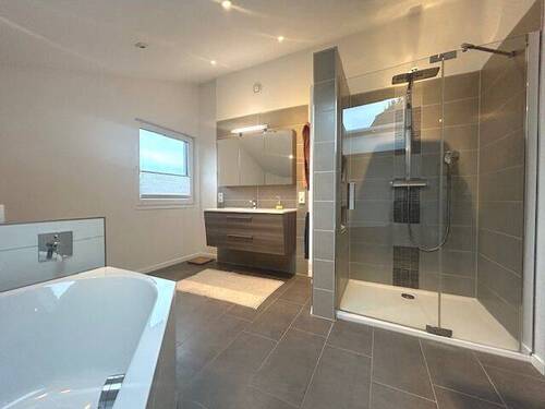 Badezimmer DG - 