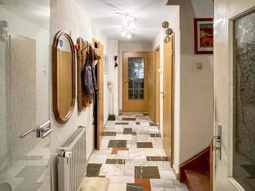 Flur EG - 1 Zimmer Einfamilienhaus zum Kaufen in Rosenthal am Rennsteig