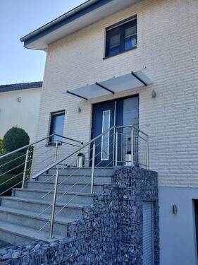 Eingang.jpeg - 4 Zimmer Einfamilienhaus zum Kaufen in Bielefeld