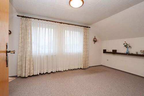 Raum 1 Dachgeschoss - 