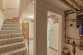 Treppe ins Kellergeschoss - 