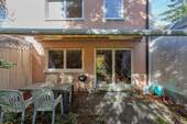 Blick auf die Terrasse - 