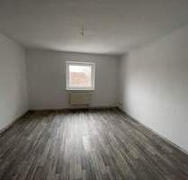 3 Raum Wohnung - Balkon, ruhiges Wohnhaus und super Anbindungen - Brandenburg an der Havel Hohenstücken