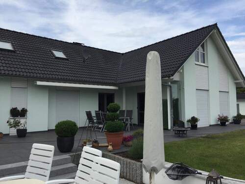 Hausansicht 2 - 7 Zimmer Einfamilienhaus in Dümmer