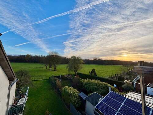 Weitblick ins Grüne - Aachen-Lichtenbusch (Deutschland) - Dachgeschoss Wohnung (2. OG) mit großer Terrasse und Südausrichtung, Tiefgaragenstellplatz