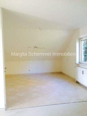Schlafzimmer - Etagenwohnung mit 80,00 m&sup2; in Schwanstetten zur Miete
