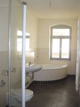 Badezimmer (1) - 3 Zimmer Etagenwohnung in Dresden