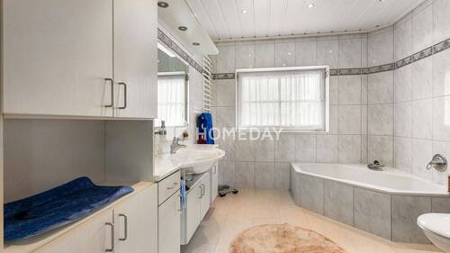 EG Badezimmer 1 - 