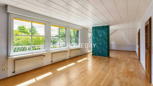 1. OG Wohnzimmer 1 - 