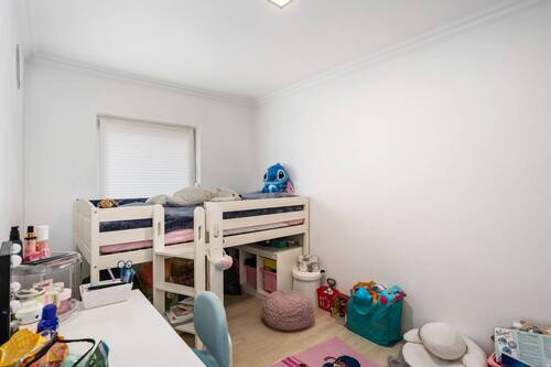 Zimmer 2 - 