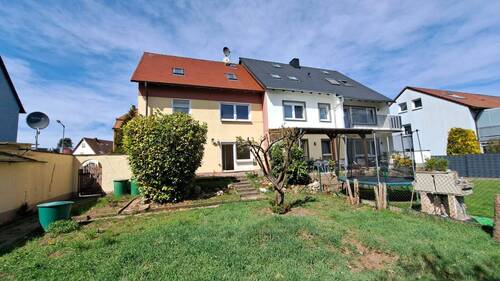 Rückansicht - Doppelhaushälfte mit 152,00 m² in Oberasbach zum Kaufen