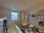 Modernes Badezimmer 2000 - 