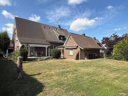Gepflegtes Einfamilienhaus - Raum für die ganze Familie, gepflegtes und modernisiertes Einfamilienhaus in Radbruch