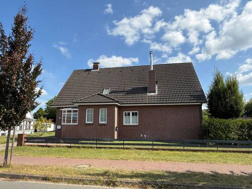 Modernisiertes Einfamilienhaus - 5 Zimmer Einfamilienhaus zum Kaufen in Radbruch