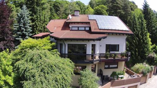Bild 1 - Großzügiges Familienhaus mit Einliegerwohnung und herrlichem Blick über das Neckartal - von privat