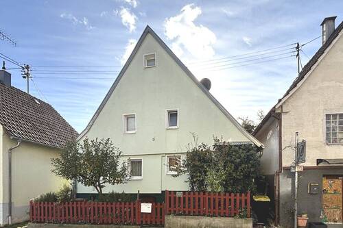 Ansicht - 3 Zimmer Doppelhaushälfte zum Kaufen in Ludwigsburg