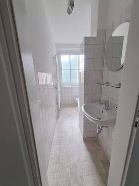 Badezimmer - Etagenwohnung mit 36,30 m² in Plauen zur Miete